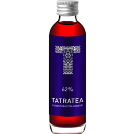Tatratea tea alapú likőr, erdei gyümölcs ízesítéssel 0,04l 62%